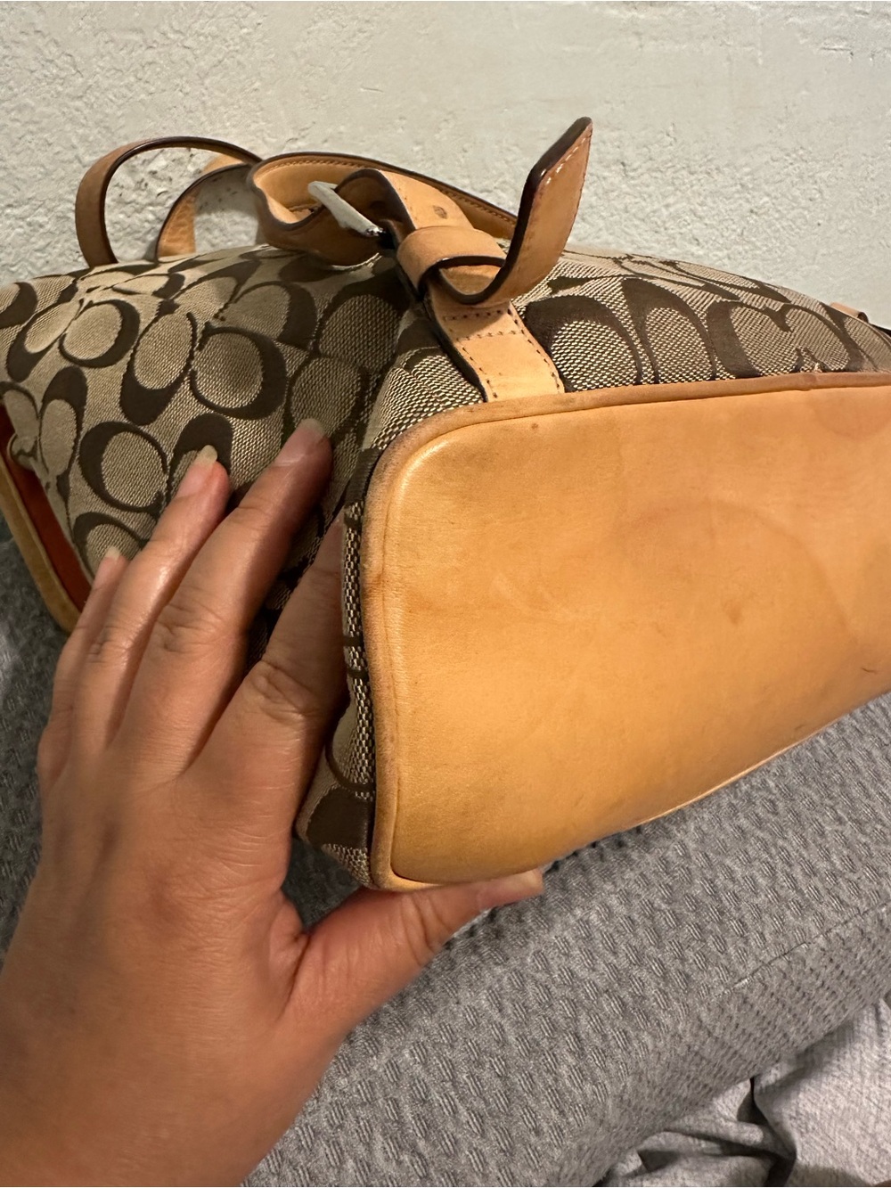 Vintage Coach Tan/Brown Cognac Signature Canvas Backpack with Leather Tan Trim - Picture 5 of 14